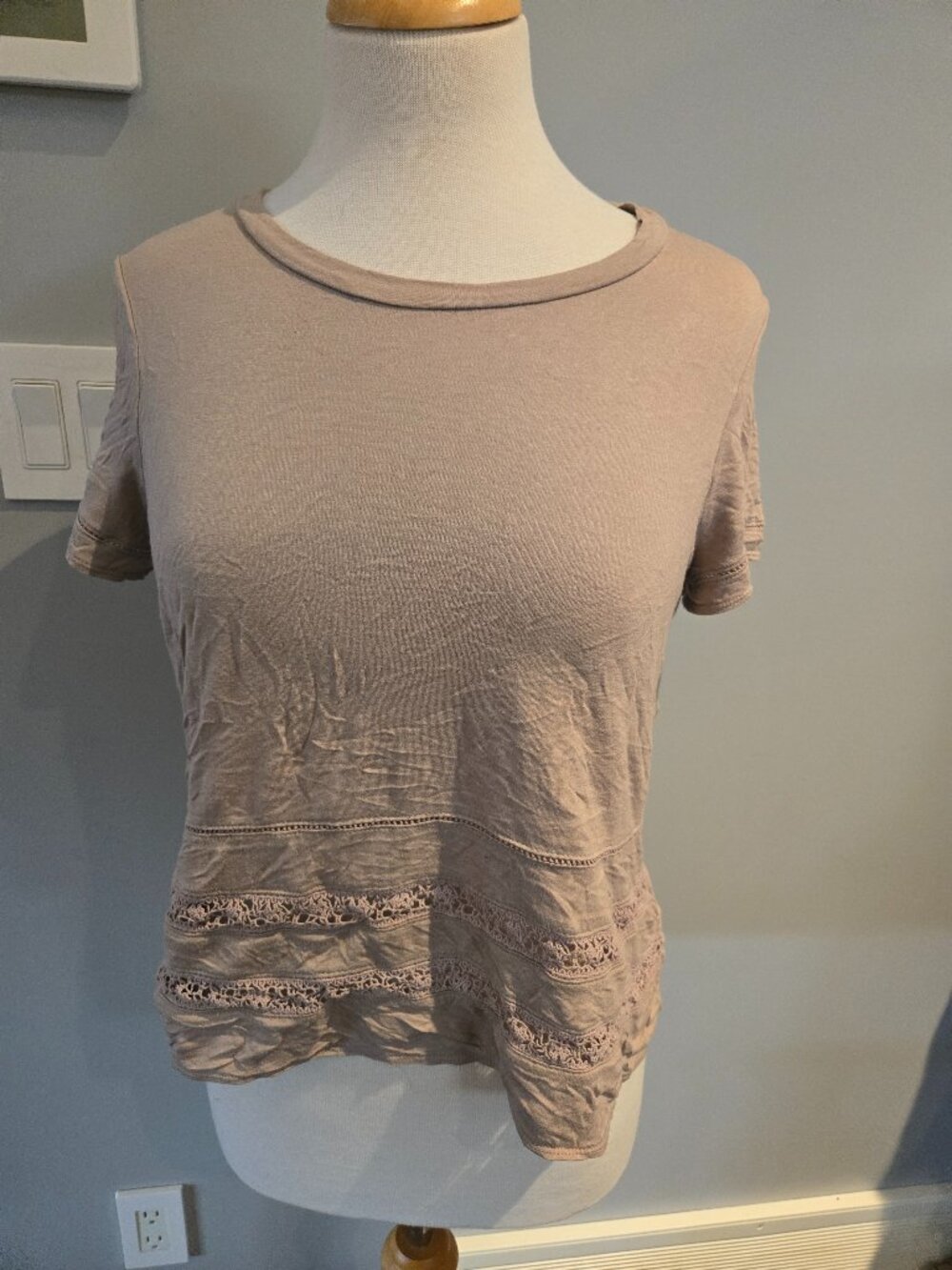 Wilfred Lace Inset Short Sleeve Tee | Size Small | Dusty Rose